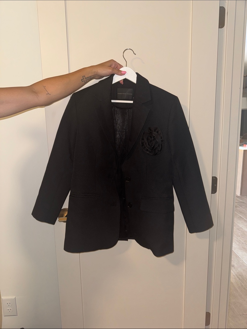 Endless Rose Black Women's Tailored Blazer with Floral Appliqué